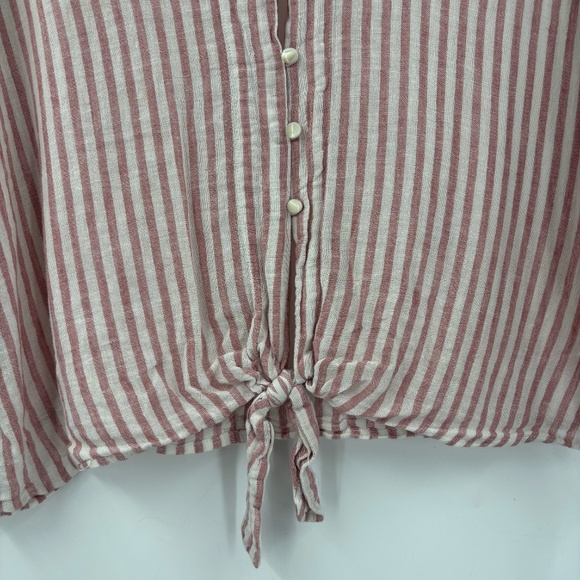 Rails Relaxed Short Sleeve Button Down Tie Knot Top Striped Size Medium - Picture 4 of 6
